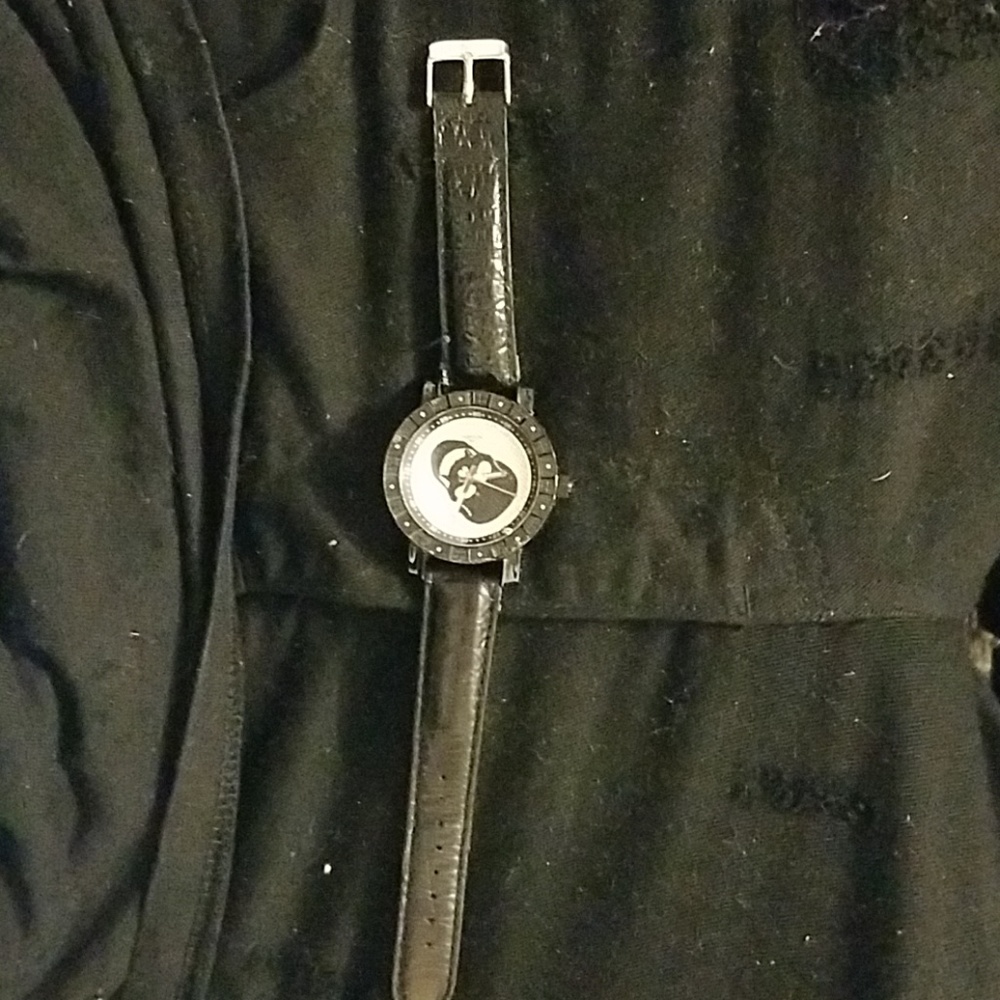 Watch - Picture 4 of 4